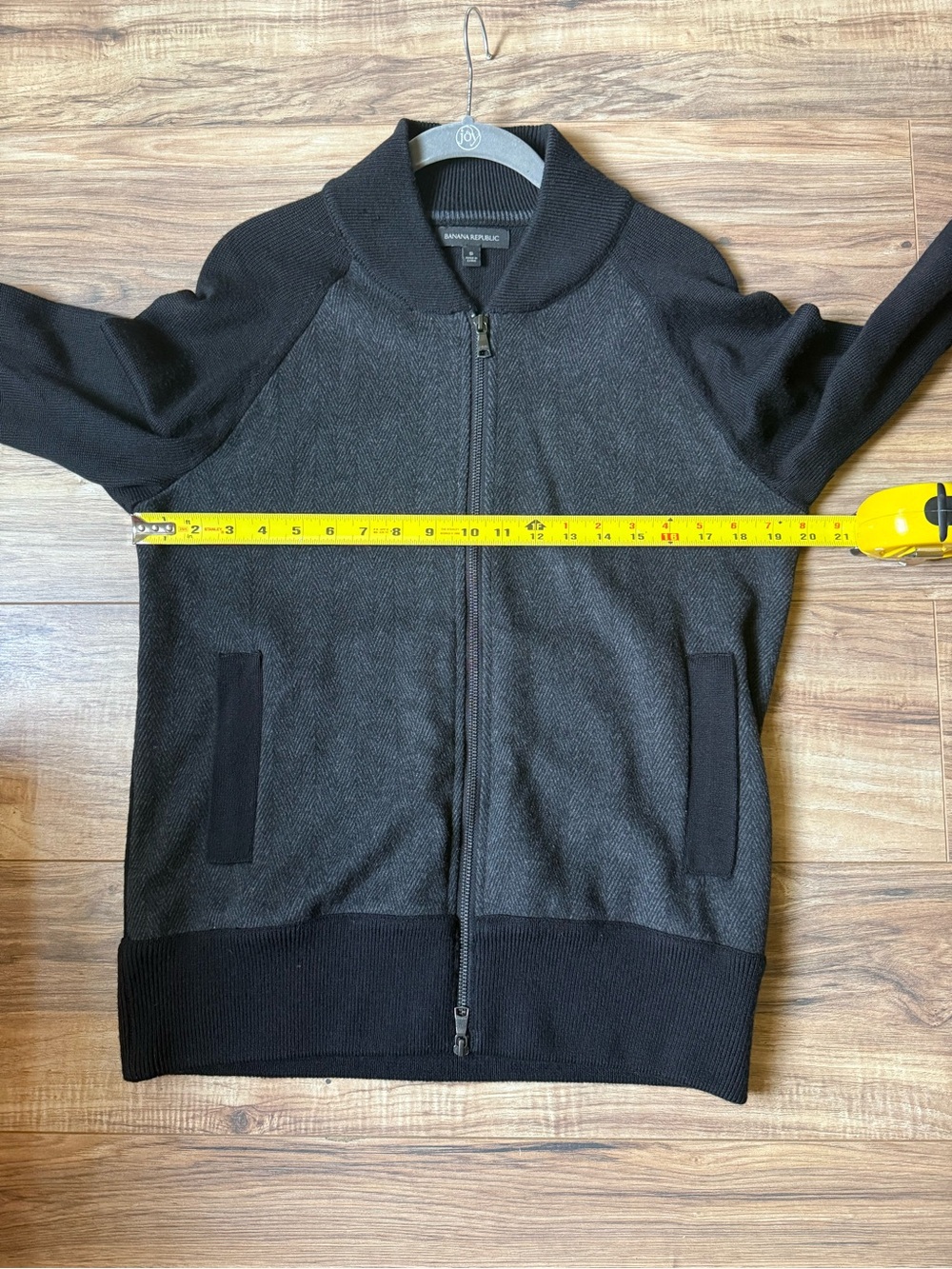 Banana Republic Men's Black and Charcoal Zip-Up Cardigan